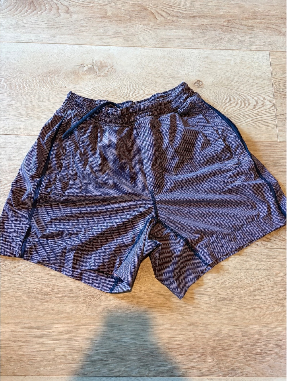 Lululemon shorts size small